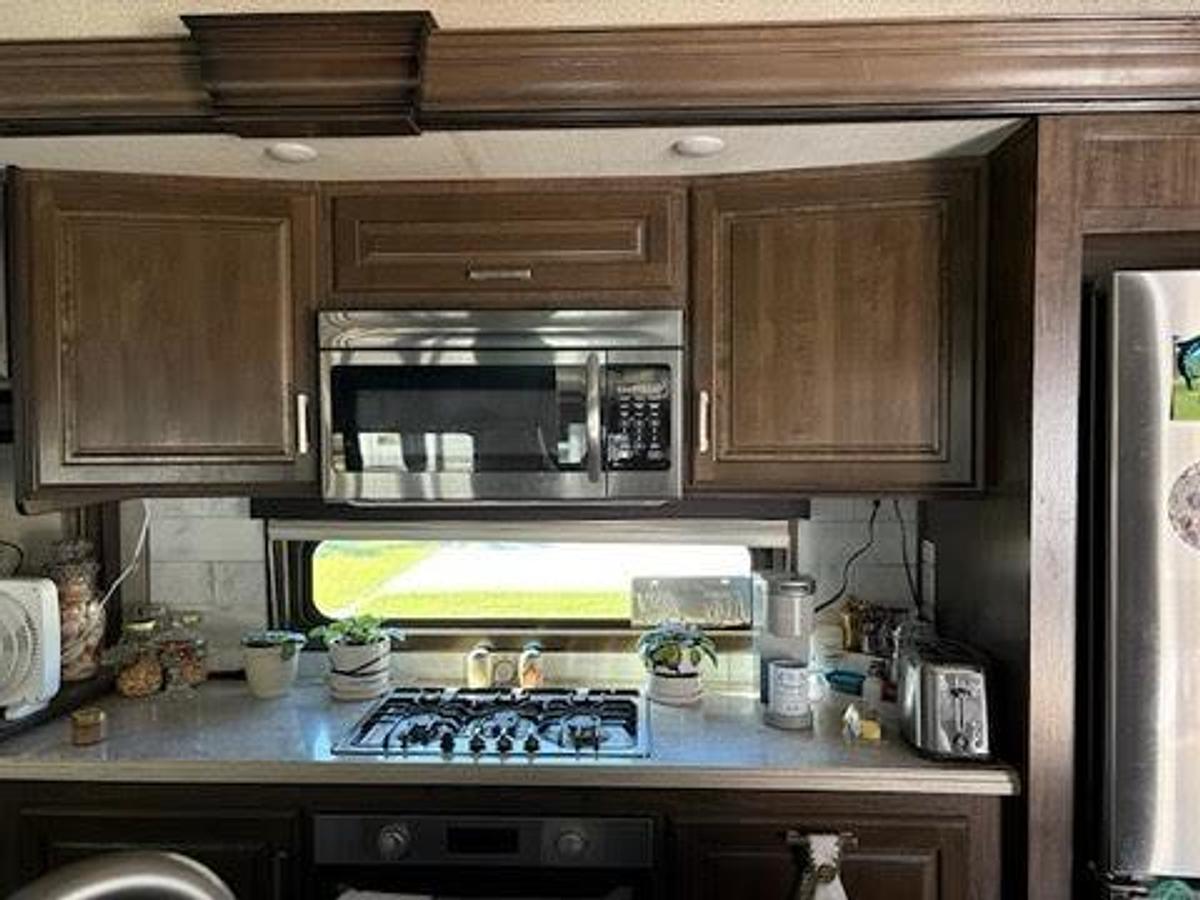 Used 2020 Grand Design Solitude 385GKR Fifth Wheel