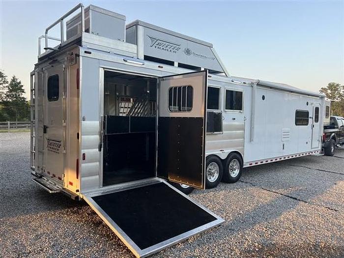 Used 2020 Twister 4 Horse Outlaw Conversion