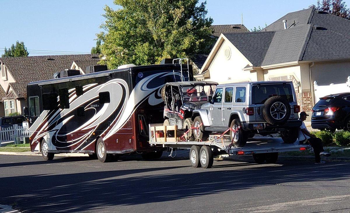 Used 2018 Holiday Rambler Endeavor XL 38N  360 XCM Diesel Pusher Motorhome