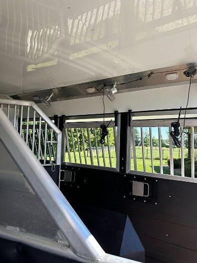 Used 2020 LOGAN XTR Horse Trailer