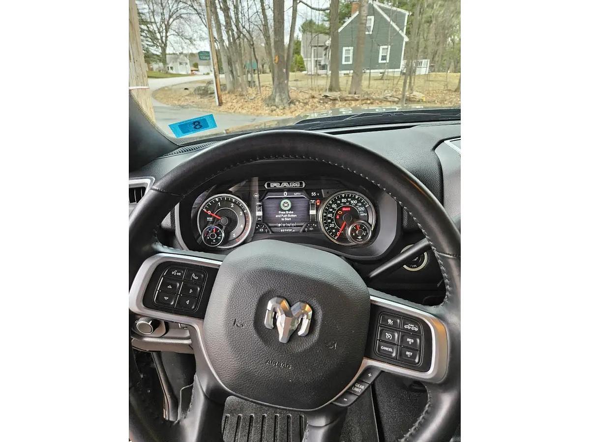 Used 2022 Dynamax Isata 5 30FW