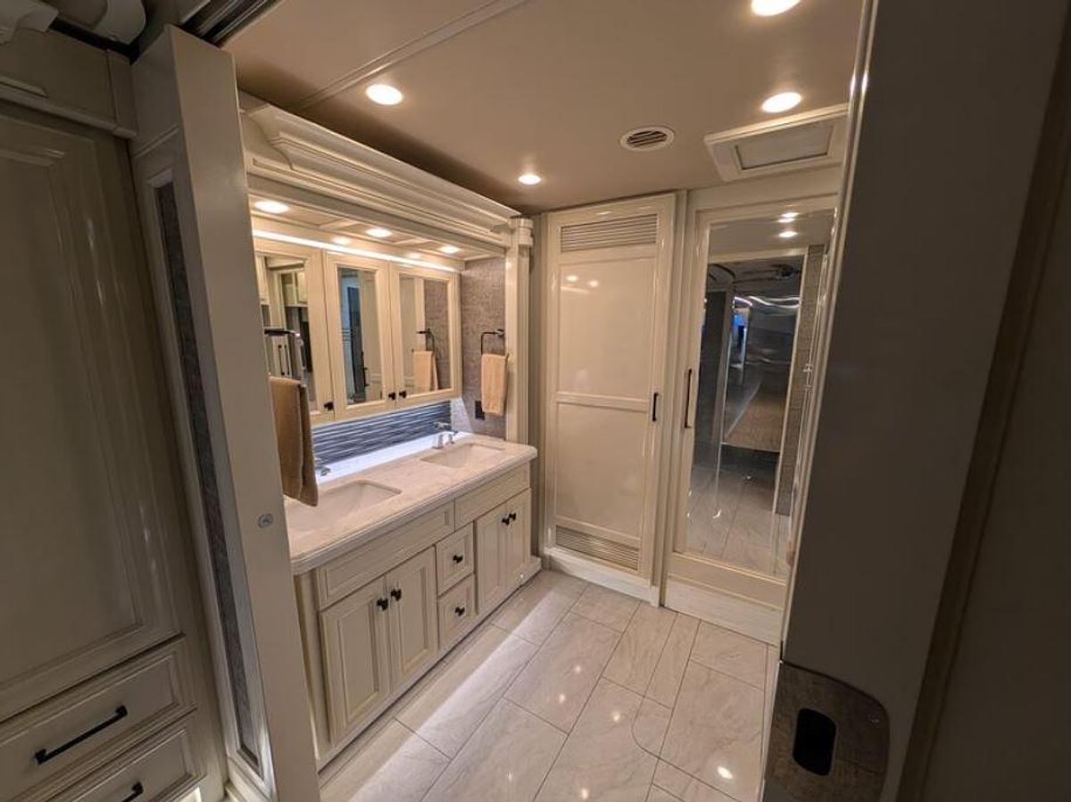 Used 2022 Tiffin Motorhomes Allegro Bus 40IP Class A Motorhome