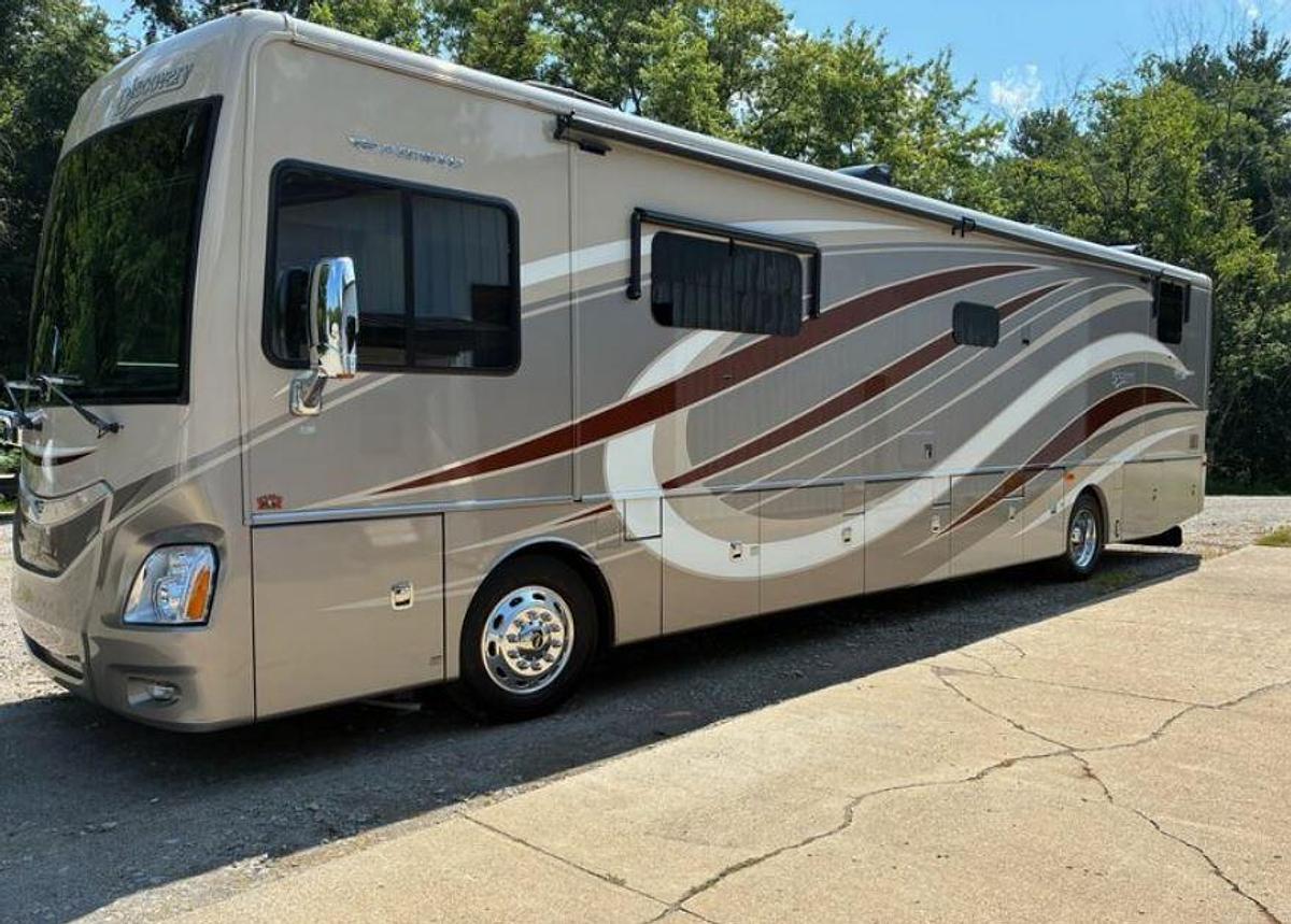 Used 2015 Fleetwood Discovery 40E Class A Diesel Motorhome