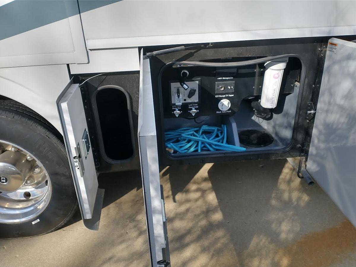 Used 2025 Holiday Rambler Vacationer 33C Class A Motorhome