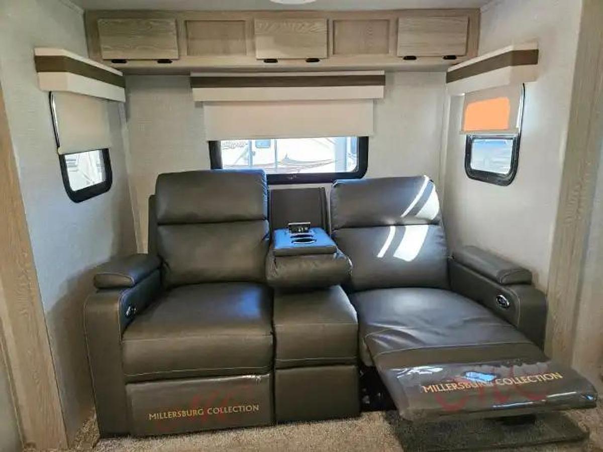 Used 2022 Rockwood Mini Lite 2205S