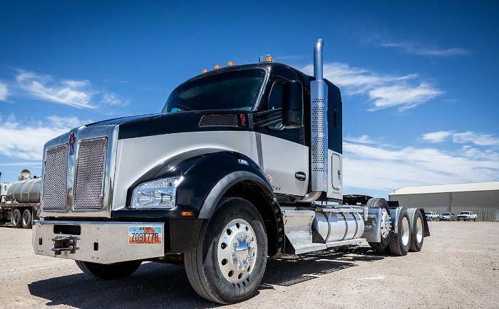 Used 2020 KENWORTH T880