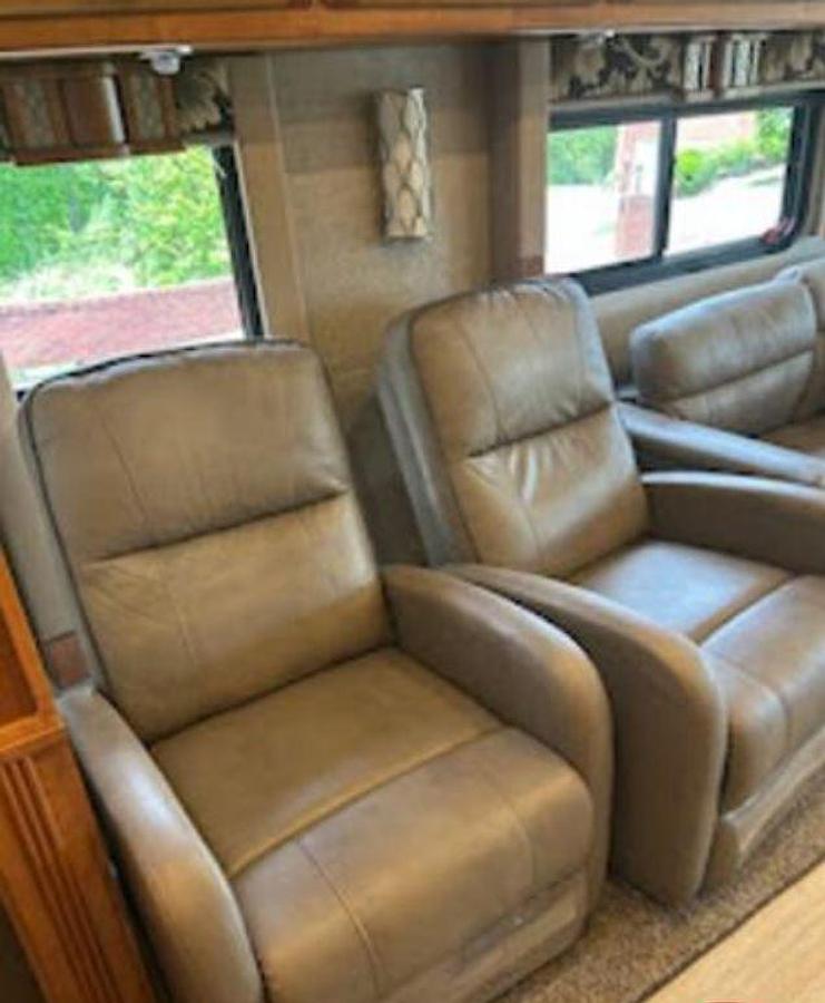 Used 2018 Tiffin Motorhomes Open Road 36LA Class A Motorhome