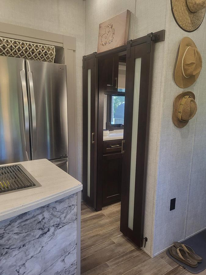 Used 2021 Forest River Palomino Columbus 1492 382FB