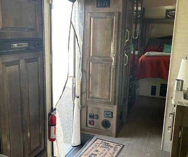 Used 2018 Jayco Greyhawk 29ME