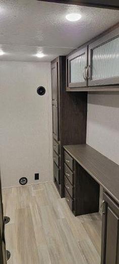 Used 2021 Coachmen Brookstone 398MBL