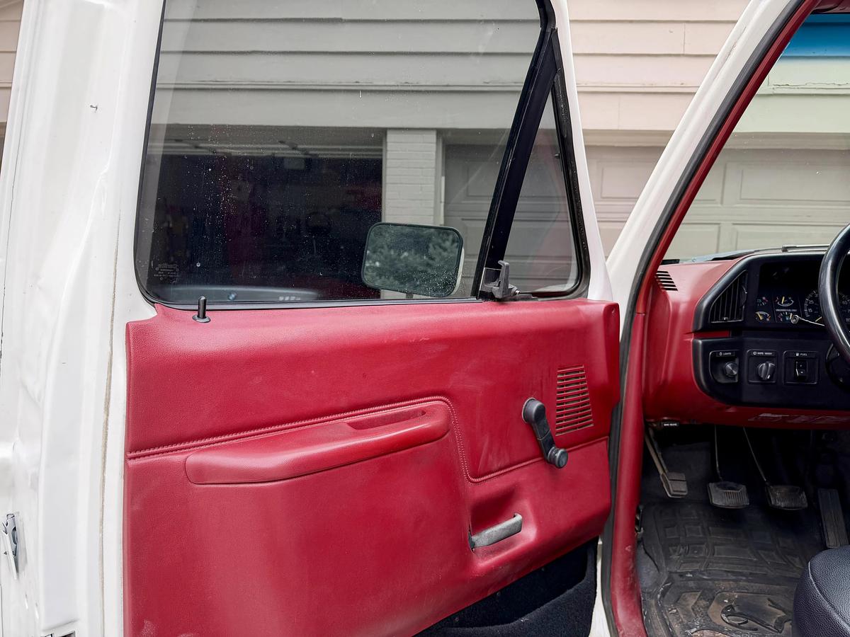 Used 1989 Ford F150 4x4 Regular Cab