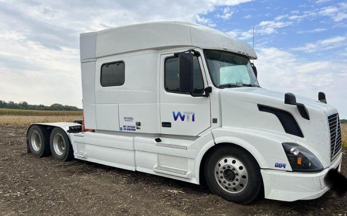 Used 2016 Volvo VNL64T630