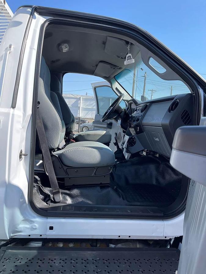 Used 2017 Ford F650 XL Mechanic Service Truck