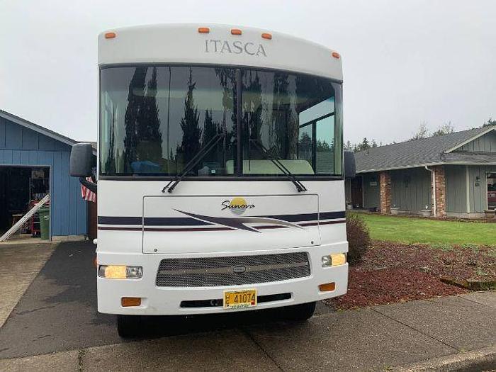 Used 2005 Winnebago Itasca Sunova 30B