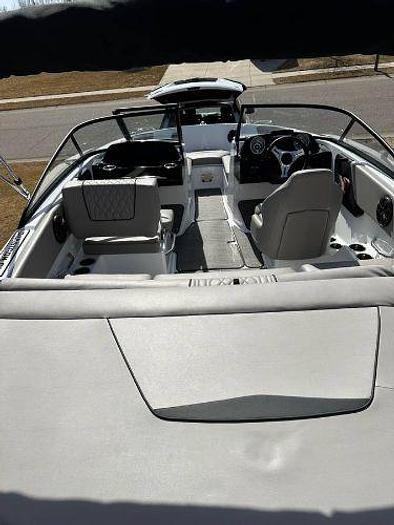 Used 2022 Glastron GX 195