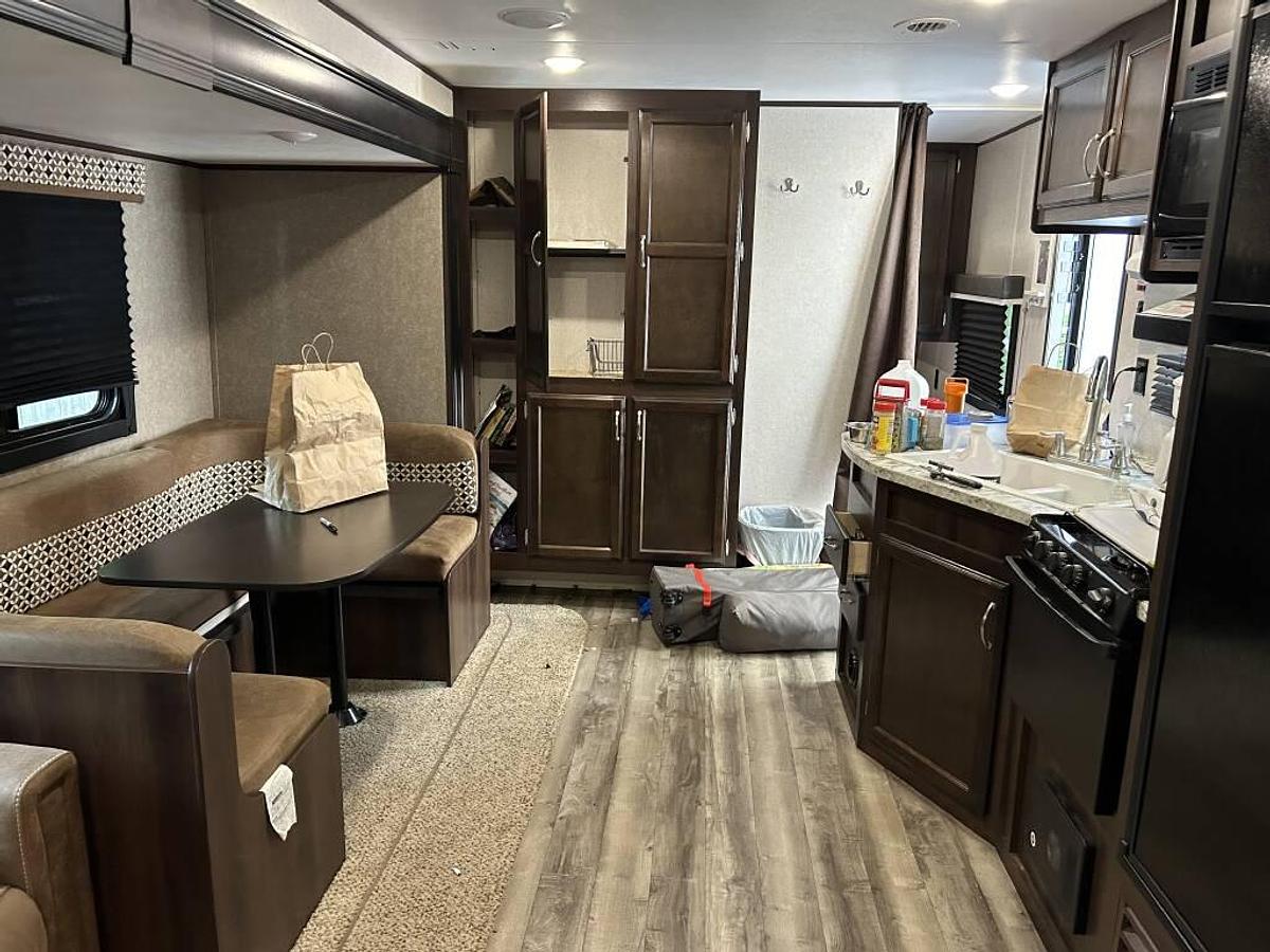 Used 2018 Jayco Jay Flight 28BHS Travel Trailer