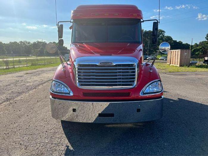 Used 2007 Freightliner COLUMBIA 120