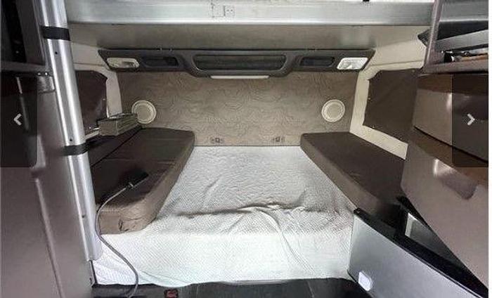 Used 2013 Volvo VNL64T780