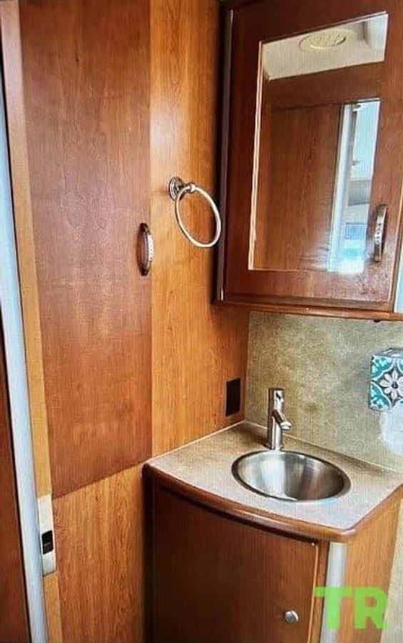 Used 2007 Winnebago View 23H Class C Motorhome