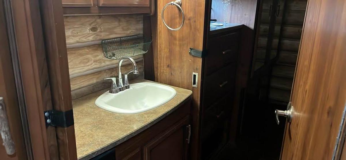 Used 2014 Fleetwood Bounder Class A Motorhome