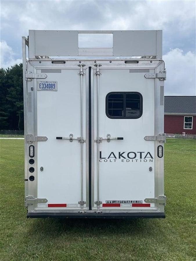 Used 2021 Lakota C7309 3 Horse Trailer with Living Quarters