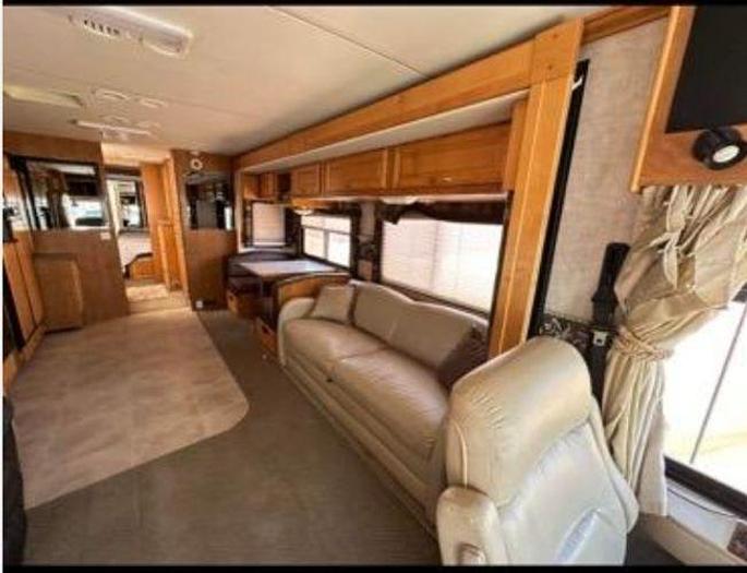 Used 2006 Fleetwood DISCOVERY