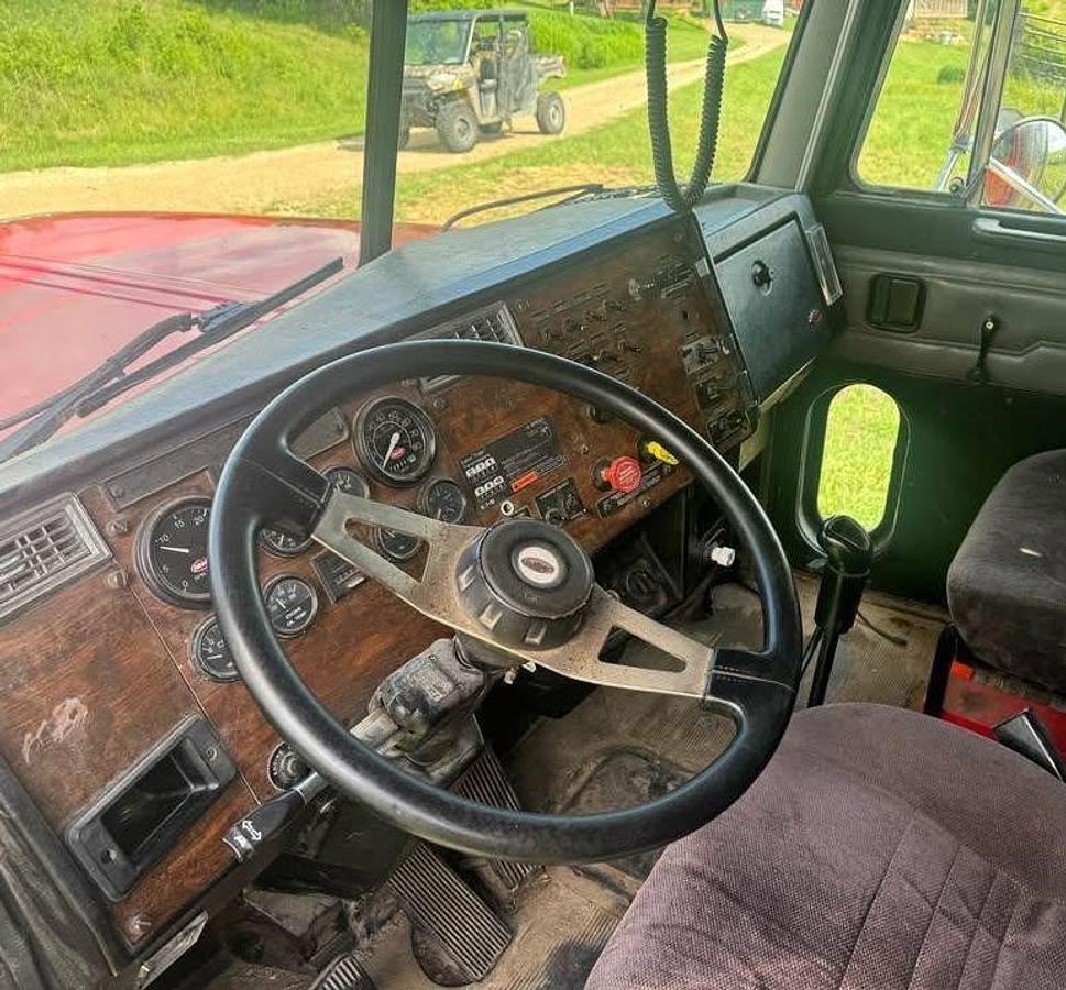 Used 1998 Peterbilt 357 Dump Truck