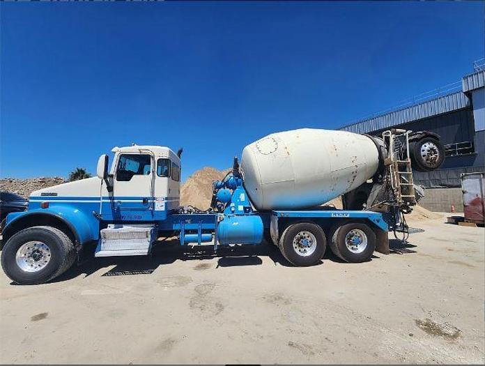 Used 2017 KENWORTH W900 Mixer Truck
