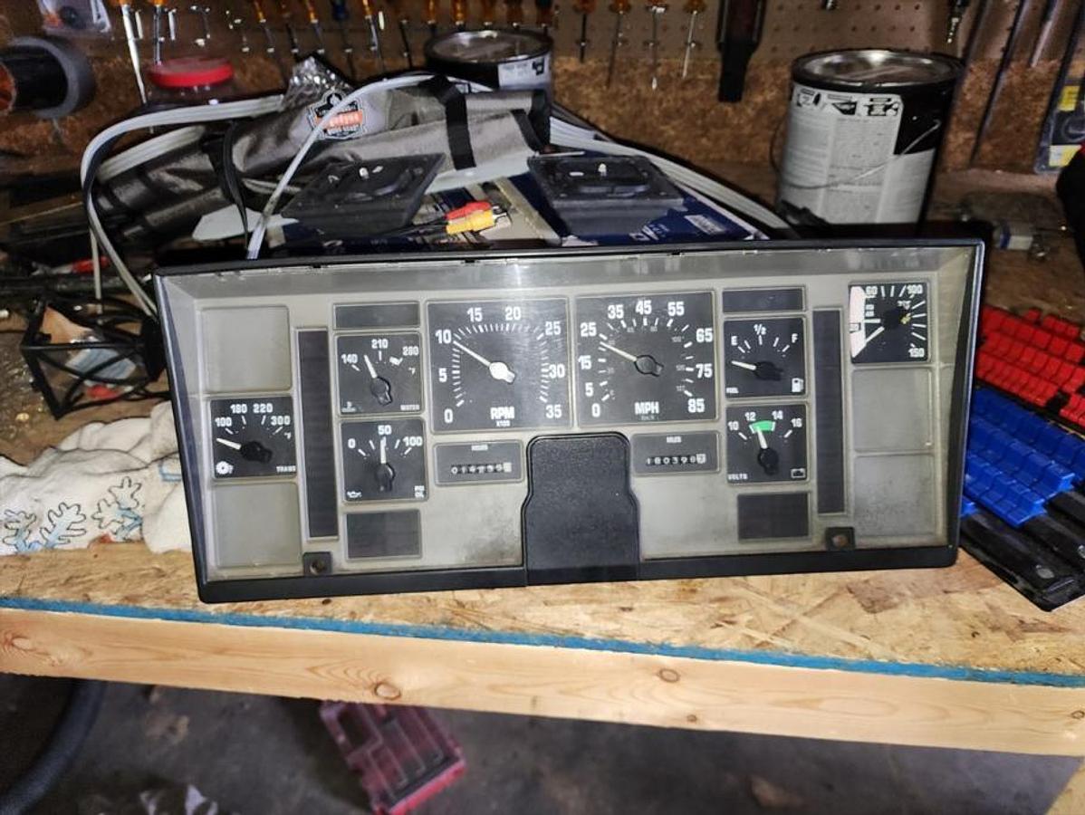 Used 2002 International 4700