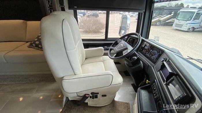 Used 2021 Newmar Ventana 4369