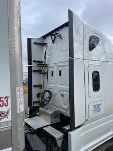 Used 2021 Freightliner PT126SLP