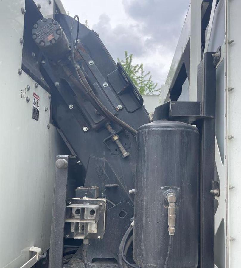 Used 2019 Peterbilt 220 sweeper truck