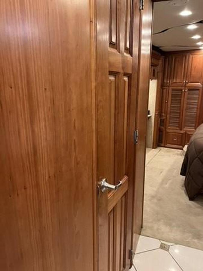 Used 2007 Newmar Essex 4510