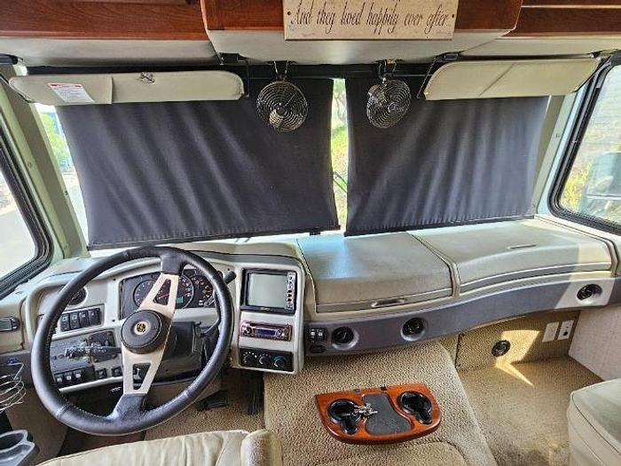 Used 2005 Fleetwood Southwind 37L