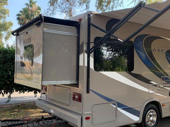 Used 2015 Thor Motor Coach Axis 25.2