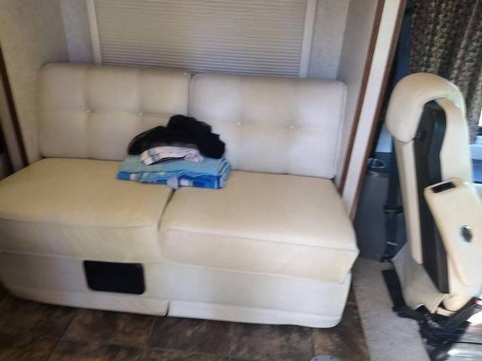 Used 2012 Winnebago VIA Q
