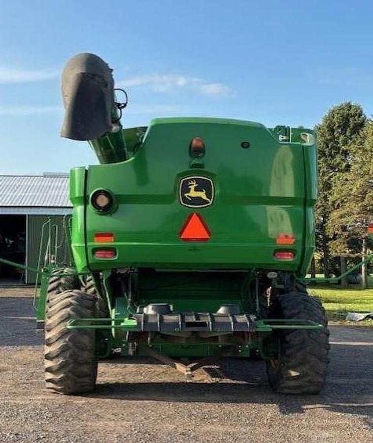 Used 2014 JOHN DEERE S670 Combine
