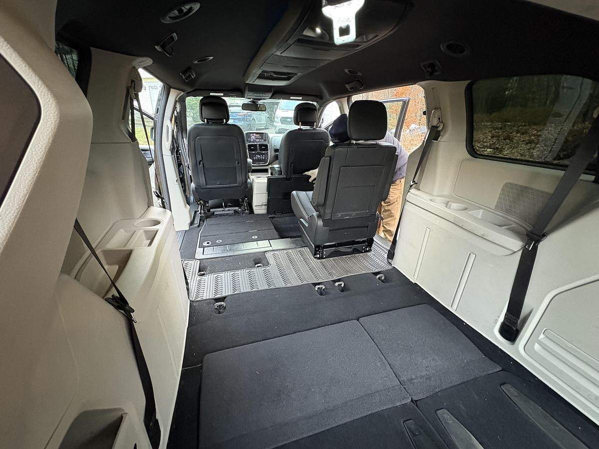 Used 2020 Dodge Grand Caravan SXT