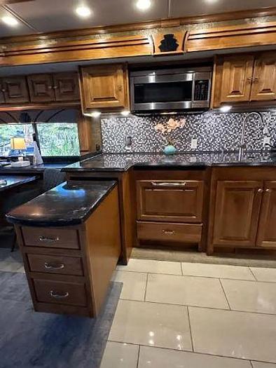 Used 2015 Tiffin Phaeton 40AH