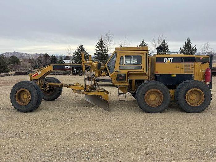 Used 2004 CATERPILLAR 120H Underground Motor Grader