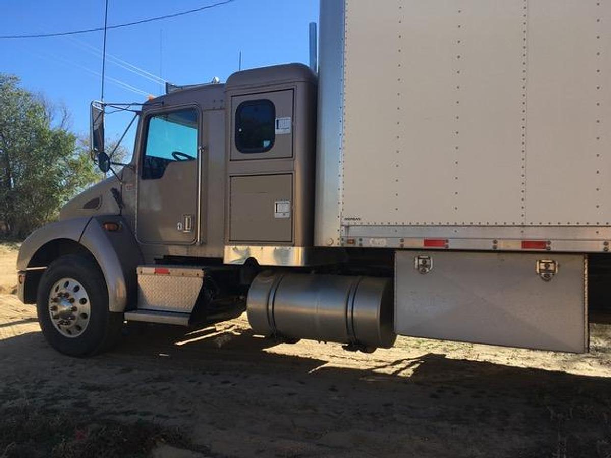 Used 2001 KENWORTH T300