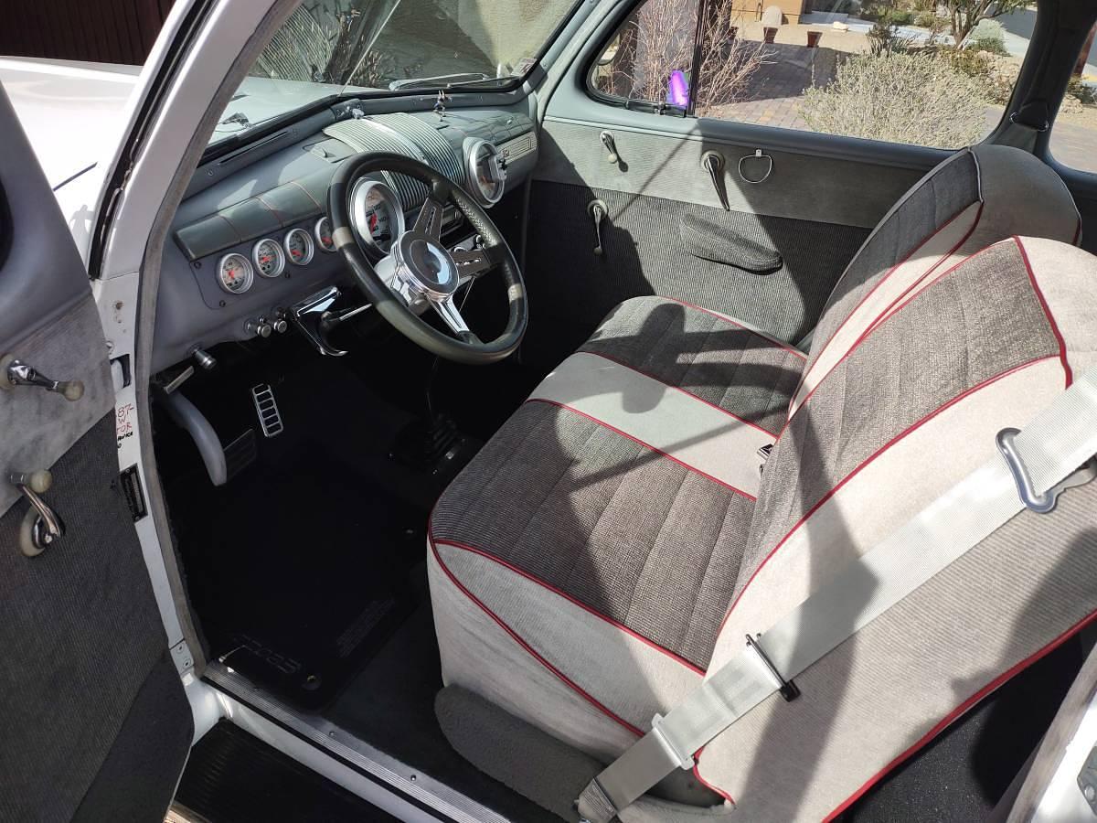 Used 1946 Ford super deluxe Tudor sedan