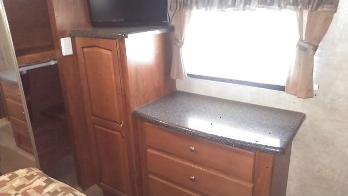 Used 2011 Keystone Raptor 400RBG