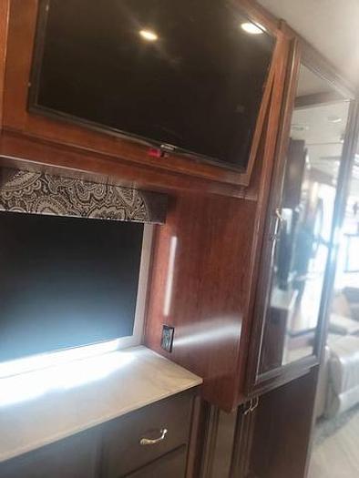 Used 2019 Fleetwood Bounder 35K