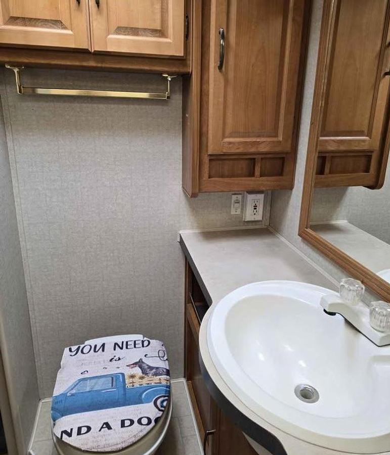 Used 2018 Newmar Ventana 4369