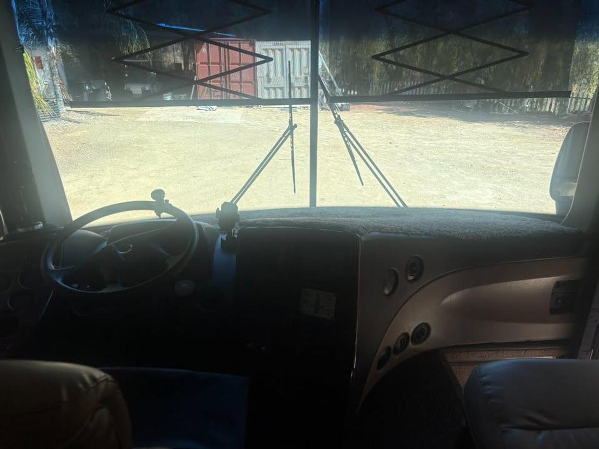 Used 2007 Gulf Stream Coach Friendship G8 8412 Class A Motorhome