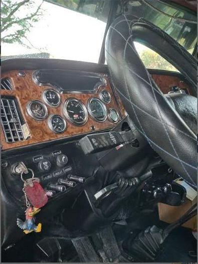 Used 2001 Peterbilt 379