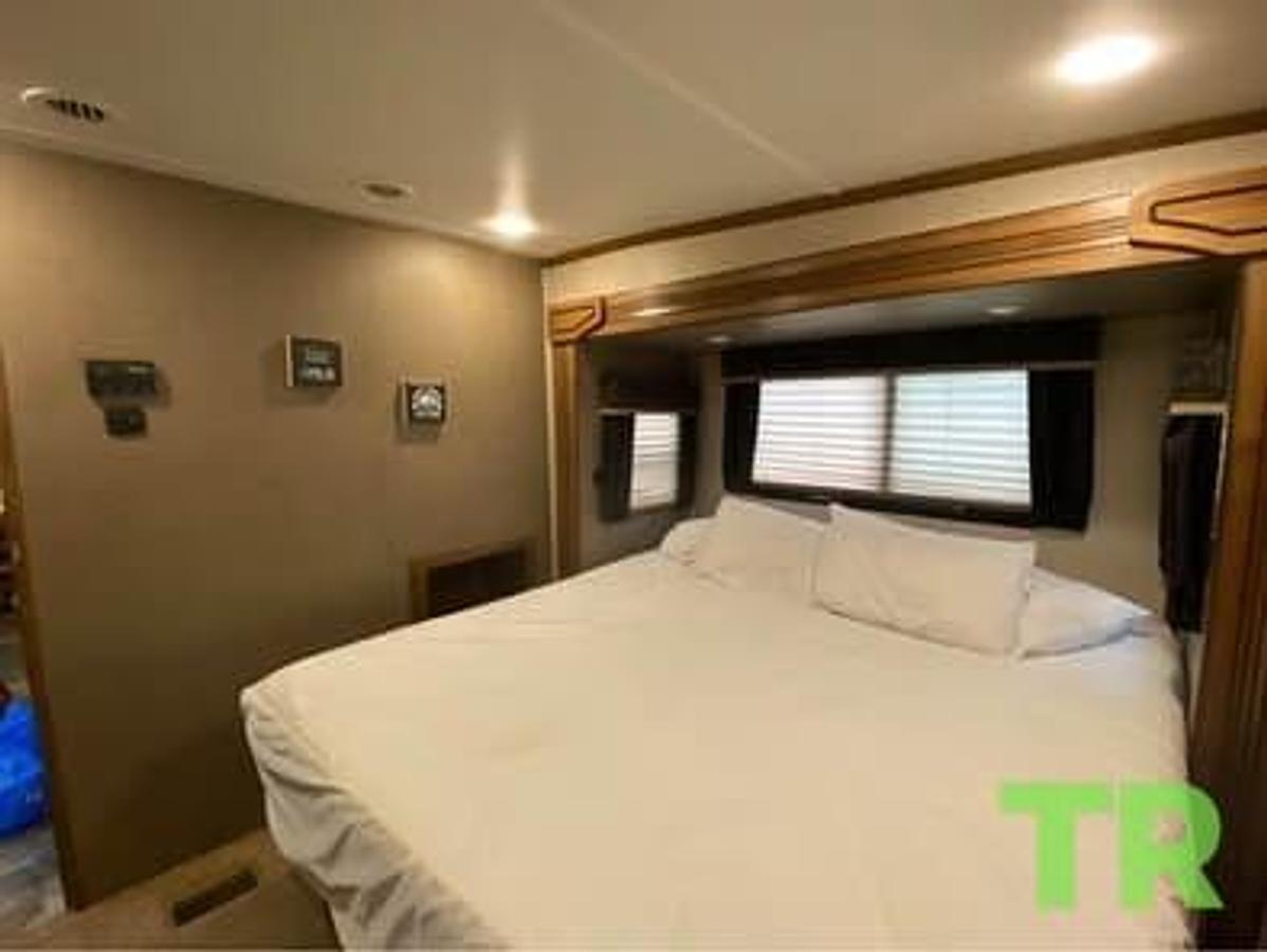 Used 2016 CrossRoads Cameo 34' Fifth Wheel