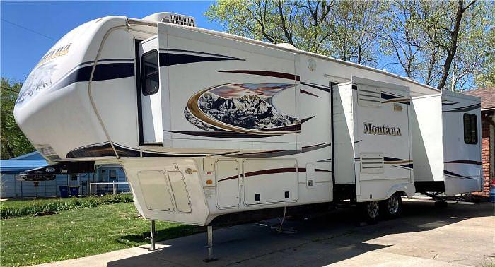 Used 2012 Keystone Montana 3400RL