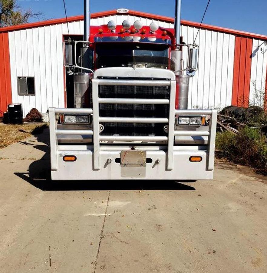 Used 2007 Peterbilt 379 EXHD Sleeper Semi Truck